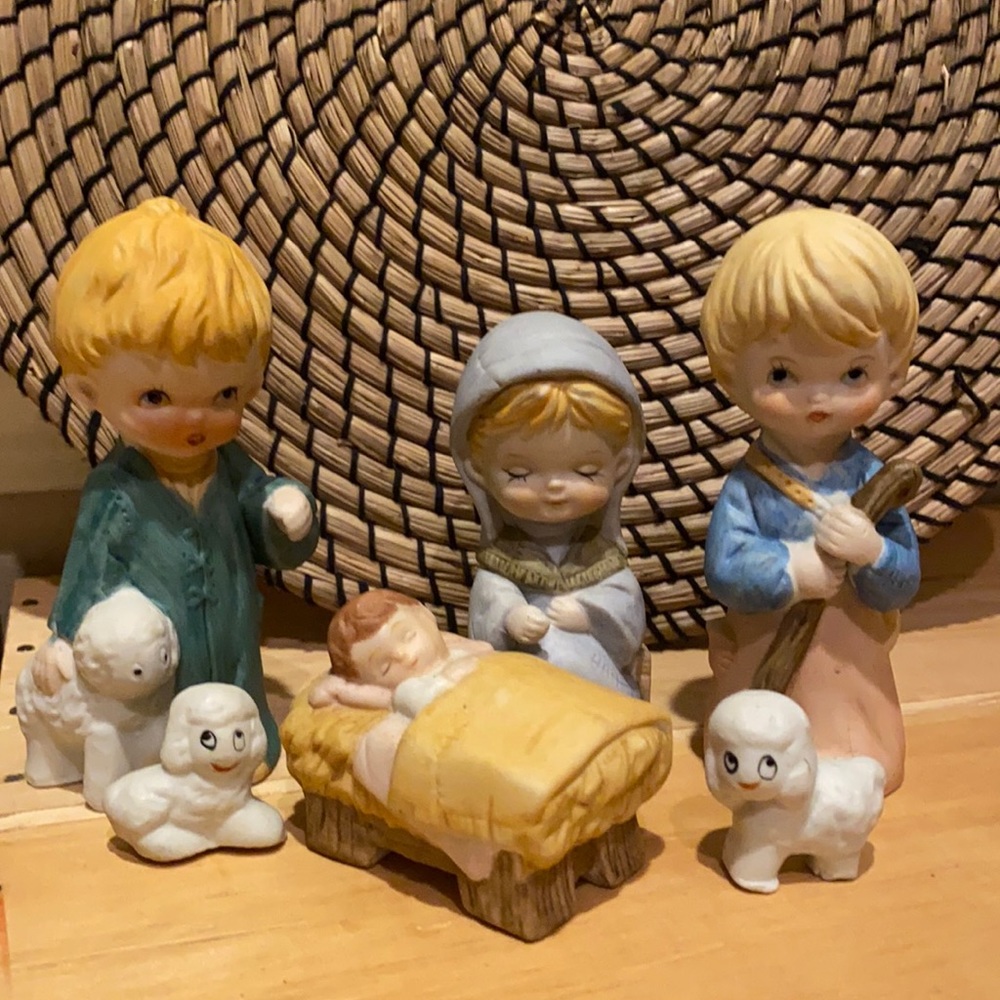 Table top children’s nativity scene